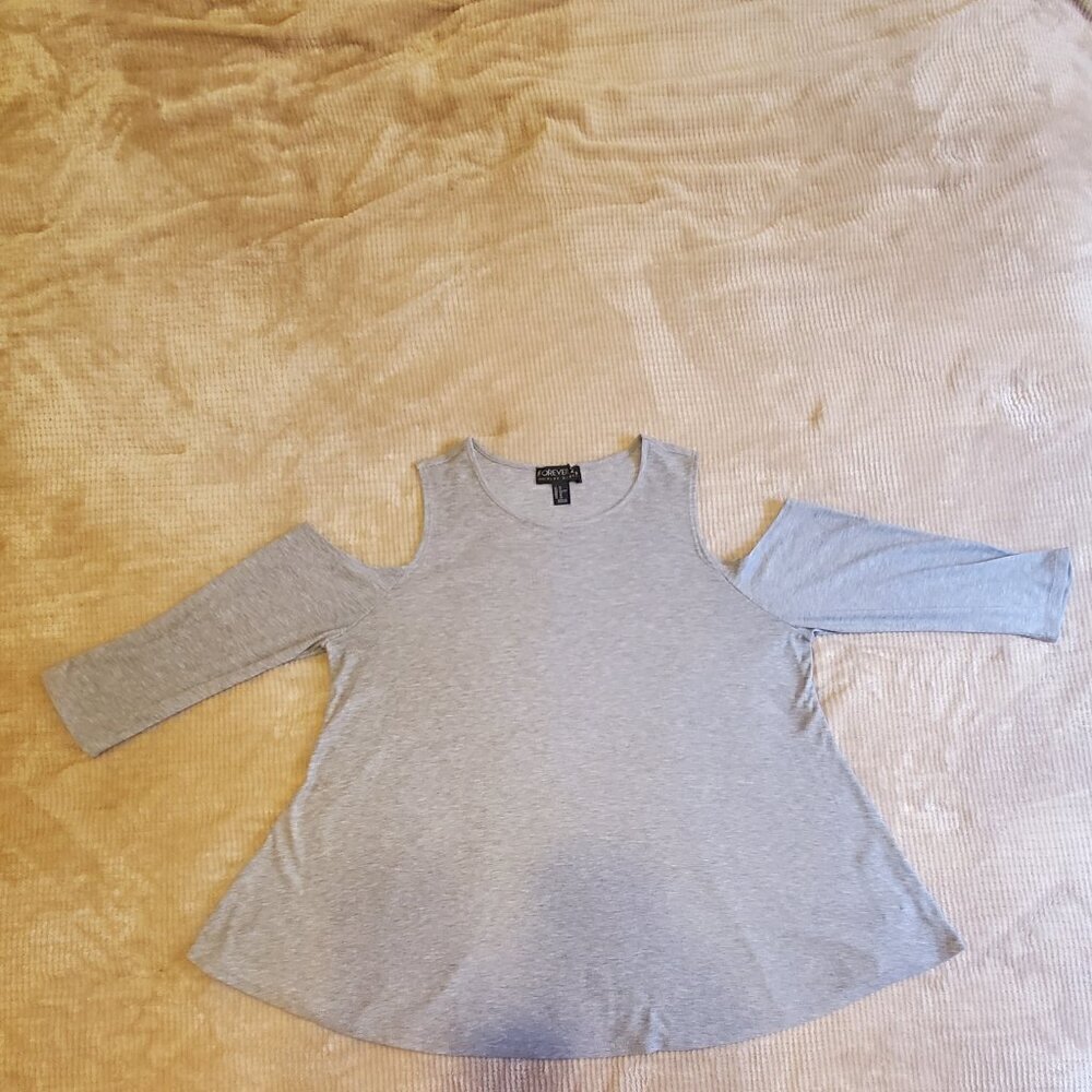 Forever 21 Cold shoulder shirt Top Size 1X Gray